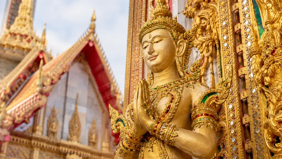 Wat Chalong Visitor Guide: Hours, Dress Code & Fees