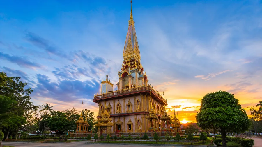 Wat Chalong Visitor Guide: Hours, Dress Code & Fees